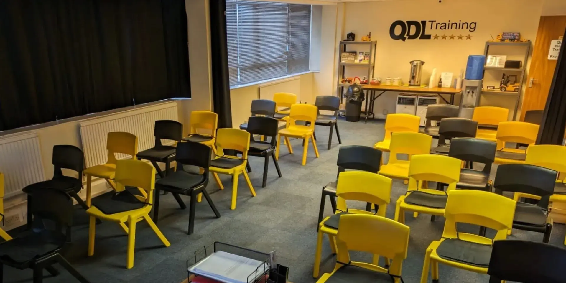 QDL Training banner with redirect button